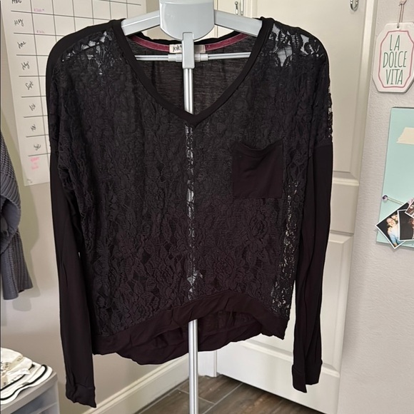 Jolt Black Sheer Cropped Blouse - Picture 1 of 7